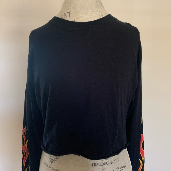 Cropped flames tee - Picture 3 of 6